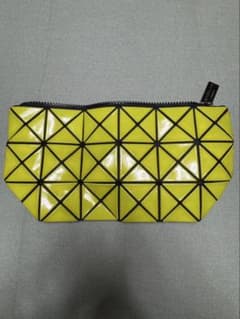 BAOBAO ISSEY MIYAKE イエローポーチ - メルカリ