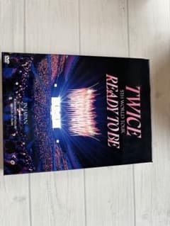 TWICE/5TH WORLD TOUR'READY TO BE'in JAP…のサムネイル