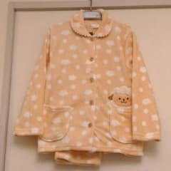 新品タグ付き　あったか冬用パジャマ　上下セット　オレンジベージュ　ルームウェアのサムネイル