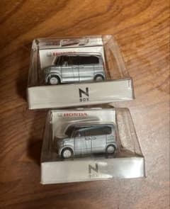 《未使用品》Honda N-BOX LEDキーホルダー 2個セットのサムネイル