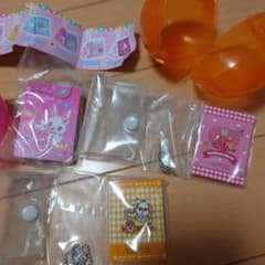 サンリオ ミニチュア バインダー カプセルトイ まとめ売りのサムネイル