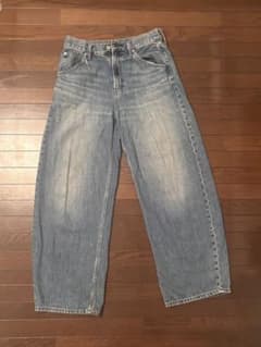 UNIQLO JEANS バギーバレルレッグデニムパンツのサムネイル