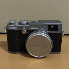 Fujifilm X100 シルバー フジフイルム 動作未確認 ジャンク FUJIFILM X100 23mm 富士フイルム カメラ 動作未確認 ジャンク - メルカリ