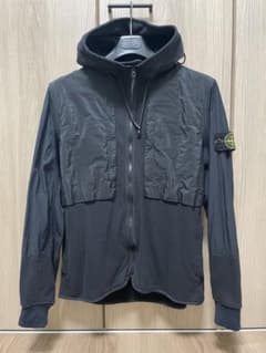【美品】STONEISLAND フーディーブルゾンのサムネイル