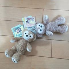 ダッフィー　シェリーメイぬいぐるみバッジのサムネイル
