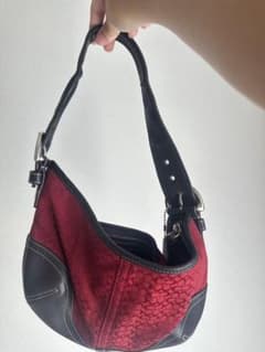 COACH シグネチャー ショルダーバッグ レッド ブラックのサムネイル