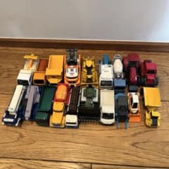 まとめ売り】建設車両・働く車ミニカー 19台セット - メルカリ