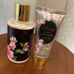 ハンド&ネイルクリーム　ボディーローションのサムネイル