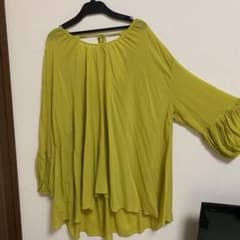 ブラウス トップスのサムネイル