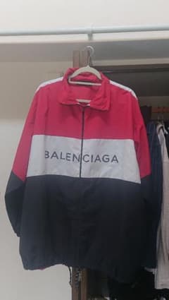 【22日まで！】BALENCIAGA トラックジャケットのサムネイル