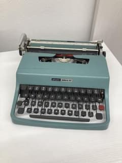 Olivetti Lettera 32 青 手動タイプライター - メルカリ