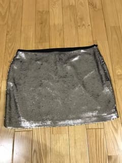 新品未使用 ZARA スカートのサムネイル