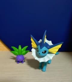 ポケモンスケールワールド図鑑　シャワーズ、ナゾノクサのサムネイル