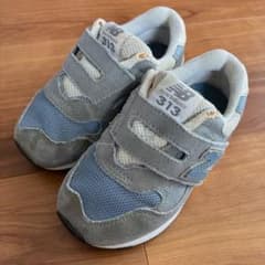 ニューバランス 13.5センチ グレーのサムネイル