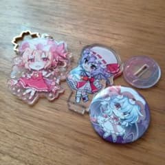東方Project アクリルキーホルダー スタンド 缶バッジ セットのサムネイル