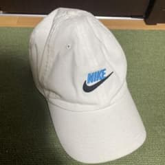 NIKE キャップ ホワイトのサムネイル