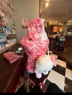 ハローキティ ピンク迷彩パーカーのサムネイル