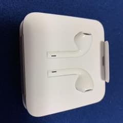 iPhone 純正イヤホンのサムネイル