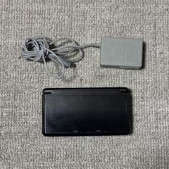 Nintendo3DS console, Cosmo Black, with charger and memory stick.