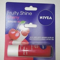韓国 ニベア リップのサムネイル