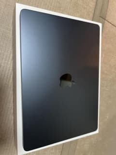 MacBook Air M2 2022 8GB 画面割れジャンク3/18まで出品のサムネイル