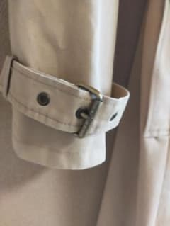 定価30万ほどのセリーヌ　トレンチコートのサムネイル