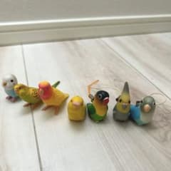 小鳥フィギュアストラップ７個セット　セキセイインコなどのサムネイル