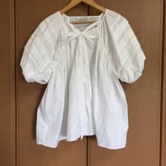 【半額！】19SSドゥロワー 購入 セシリー セシルバンセン バルーン袖ブラウス 美品 ドゥロワー セシリーバンセン バルーン袖ブラウス - メルカリ