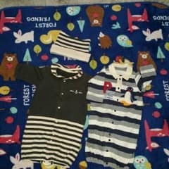 Aya♡mama様専用【size:50-60】ロンパース２枚組(中古)のサムネイル