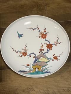 額皿 錦梅鳥文 ☆ 14代柿右衛門窯 十四代 酒井田柿右衛門 錦梅鳥文額皿 共箱 - メルカリ