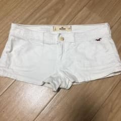 ショートパンツのサムネイル