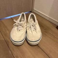VANS エラ スニーカー ホワイトのサムネイル