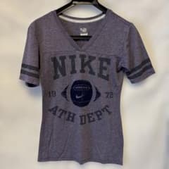 NIKE ATH DEPT Vネック 半袖Tシャツ パープルのサムネイル