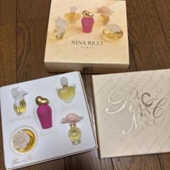 NINA RICCI ニナリッチ ミニ香水 ミニボトル セット - メルカリ