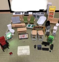【大量まとめ売り】ミニチュア フィギュア ジオラマ ガチャ 椅子 自販機のサムネイル