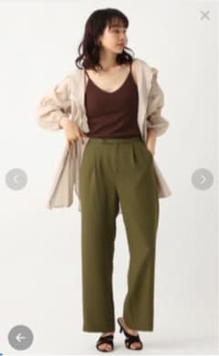 タックストレートワイドパンツのサムネイル