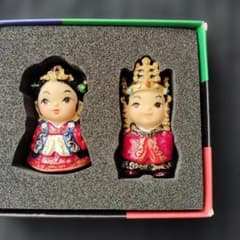 韓国伝統礼装マグネット2体セット王、王妃民芸品 - メルカリ