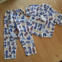 新品☆タグ付き パジャマのサムネイル