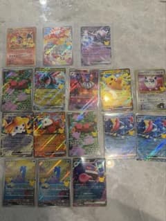 【ポケカ】ポケモンカード30th まとめ売り　リザードン等のサムネイル