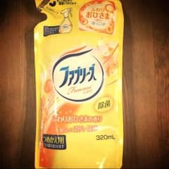 ファブリーズ ふわりおひさまの香り 詰め替え用のサムネイル