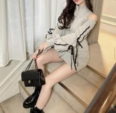 amerge ribbon offshoulder sweat onepiece