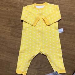 【ユニクロ】キルティング ロンパース 80cm アヒル柄のサムネイル
