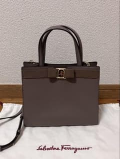 Salvatore Ferragamo ヴァラ リボン トップハンドルのサムネイル