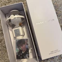 PARK JI HOON 公式ペンライト フォトカード付きのサムネイル
