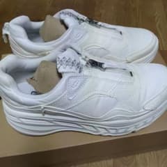 アグzip厚底スニーカーのサムネイル