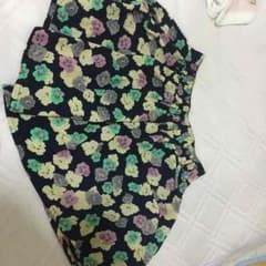 花柄スカートのサムネイル