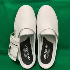 adidas YAQUINA アディダス ヤーキーナ 27.0cmのサムネイル