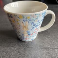 ピーターラビット マグカップ 花柄 未使用のサムネイル