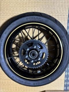 z900rs 純正ホイール　タイヤ　セットのサムネイル