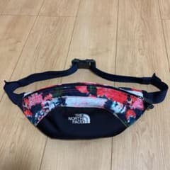ノースフェイス　ウエストバッグのサムネイル